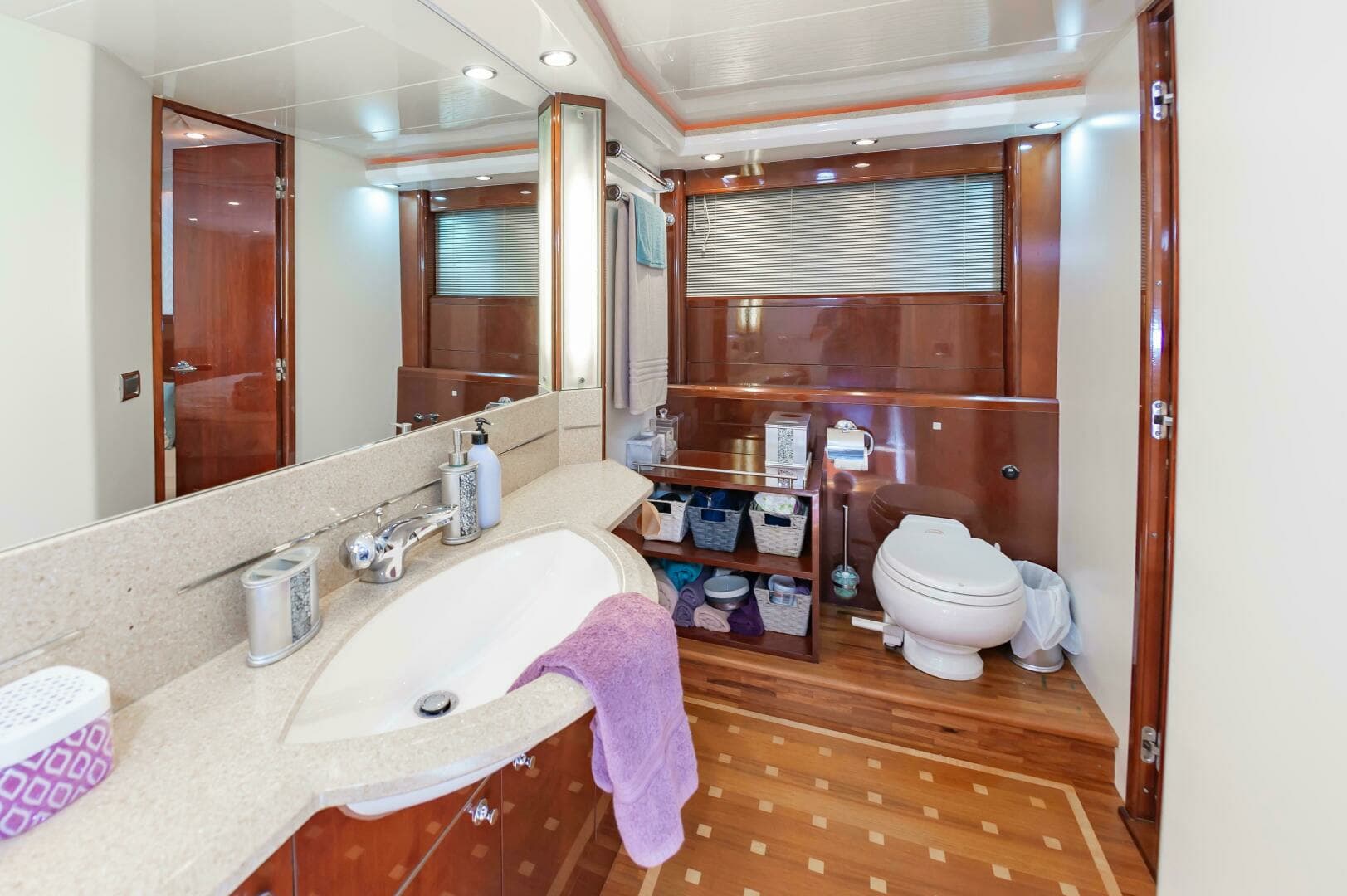 2006 Princess 75 - Image 59