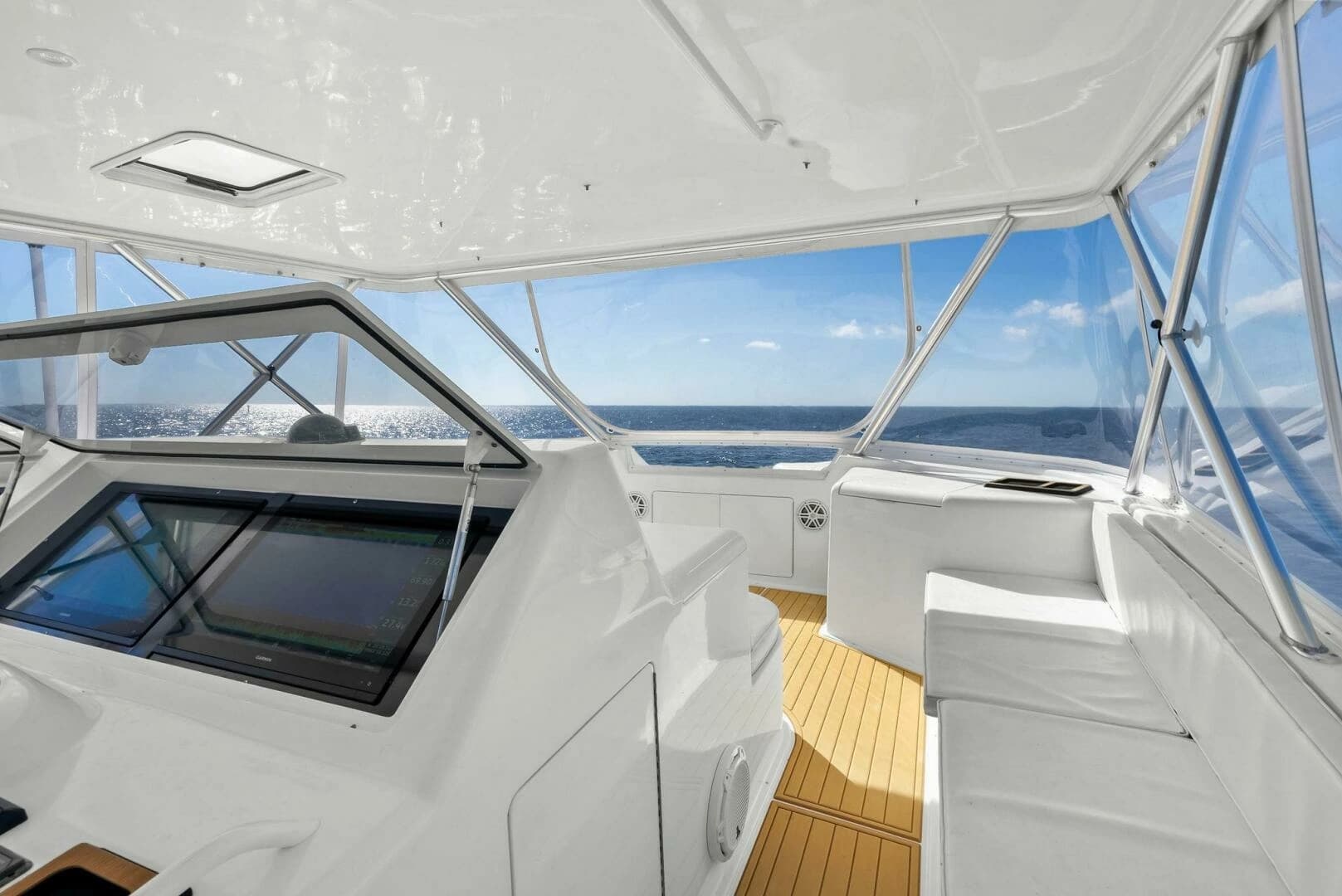 2002 Viking 65 Convertible - Image 52