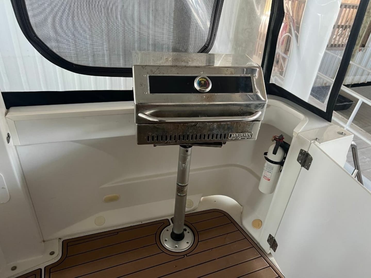 2001 Carver 466 MY - Image 14
