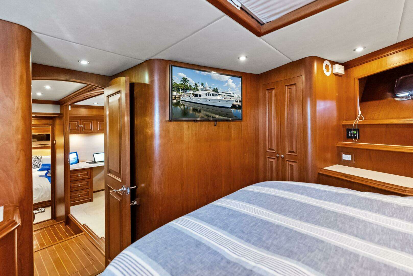 2005 Grand Banks 72 Aleutian RP - Image 133