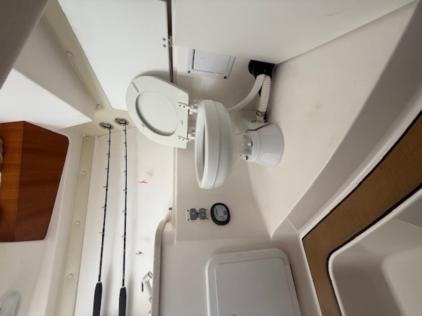 2015 Edgewater 280 CX - Image 11