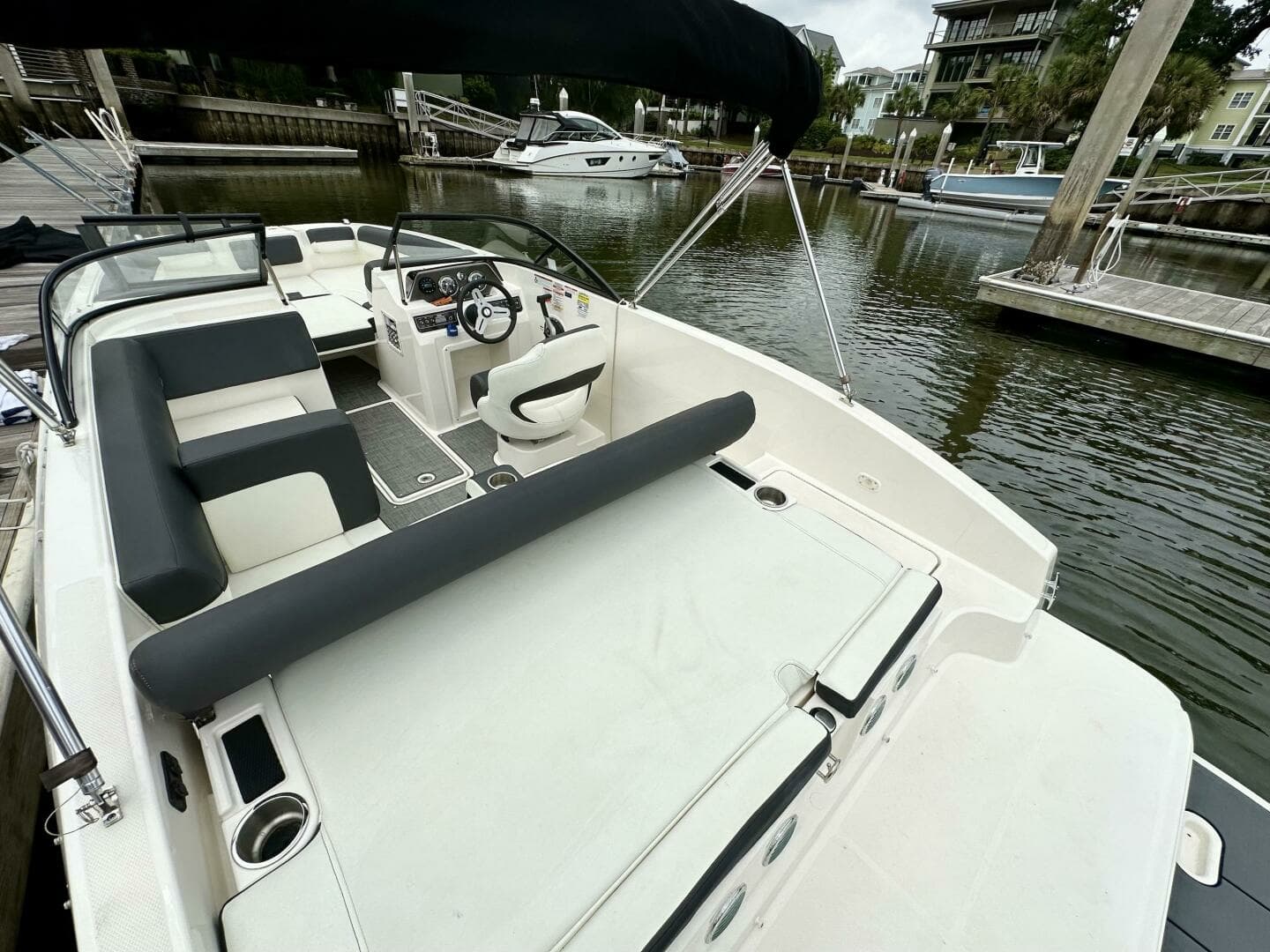 2022 Bayliner DX2050 - Image 4