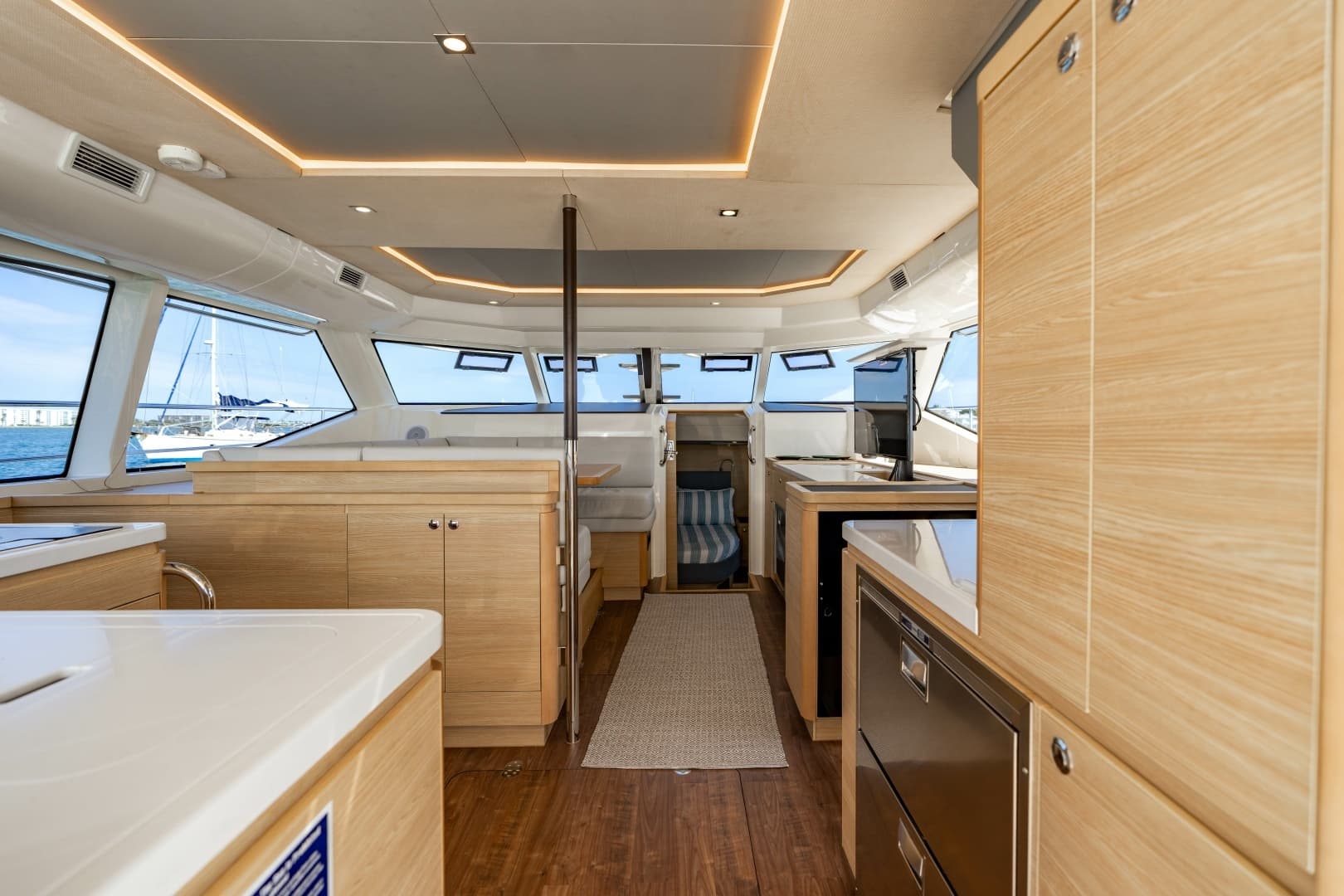 2024 Aquila 44 Yacht - Image 32