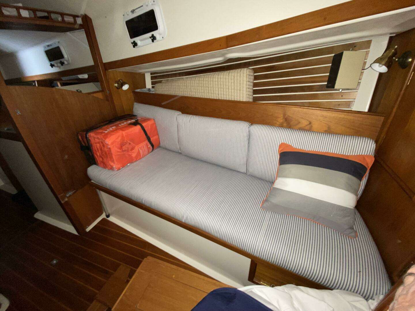 1984 Hinterhoeller Nonsuch 26 - Image 71