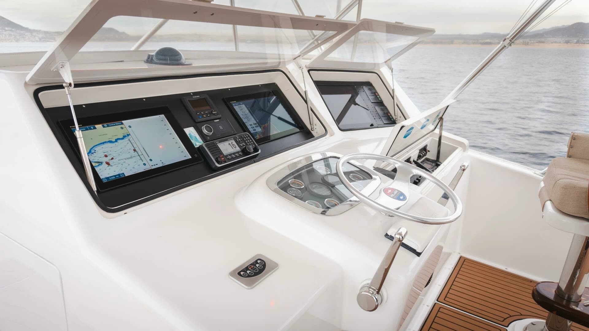 2000 Viking 55 Convertible - Image 5