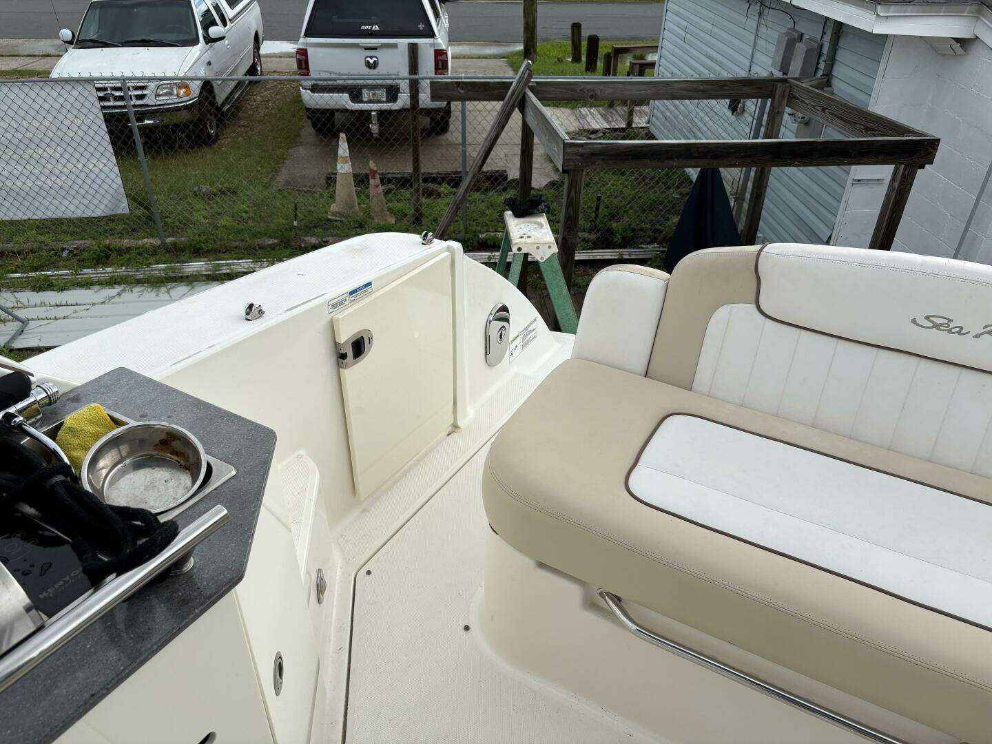 2012 Sea Ray 310 Sundancer - Image 9
