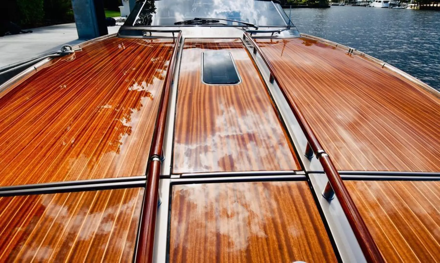 2006 Riva Rivarama - Image 10