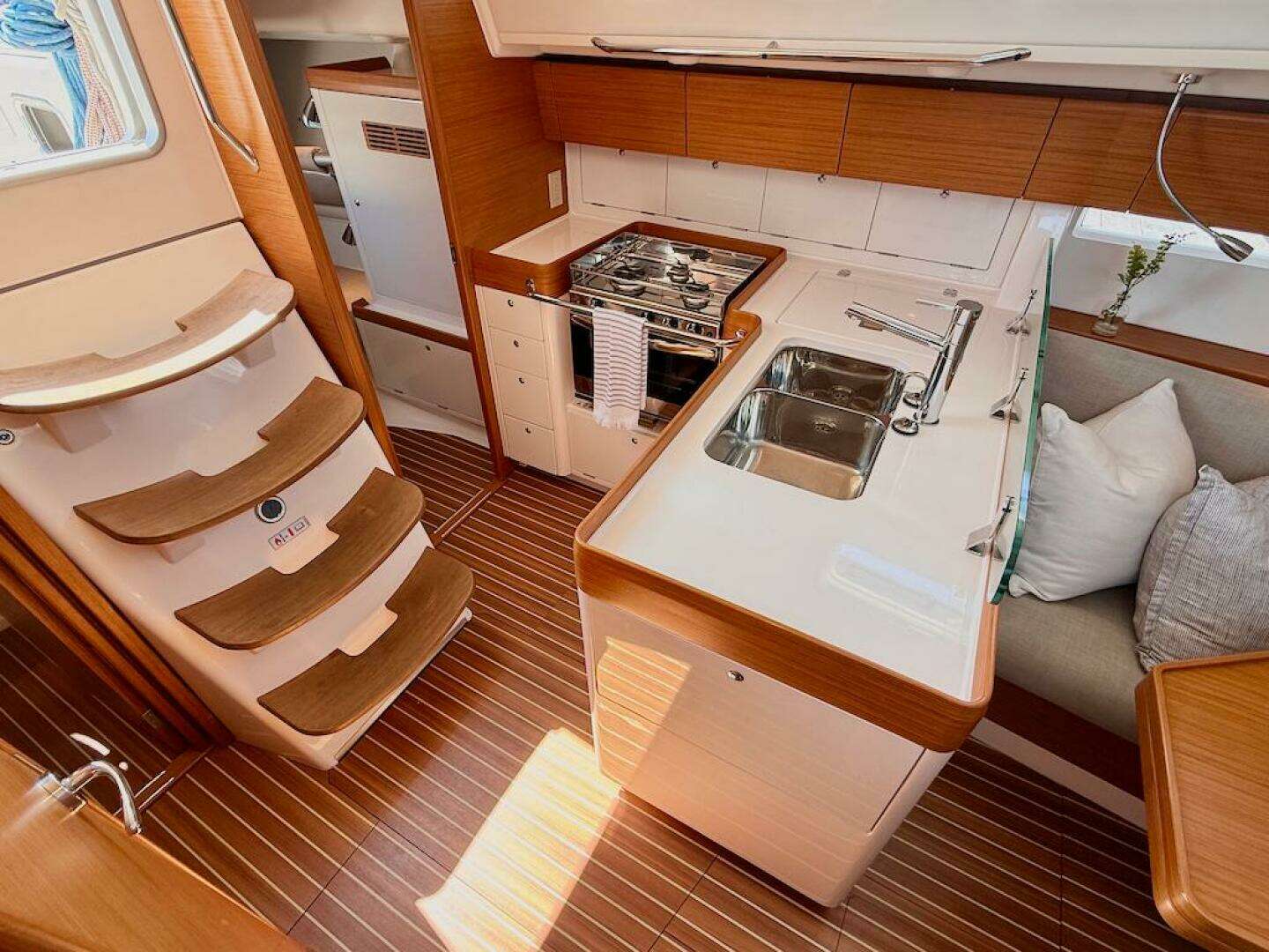 2016 X-Yachts Xp38 - Image 35