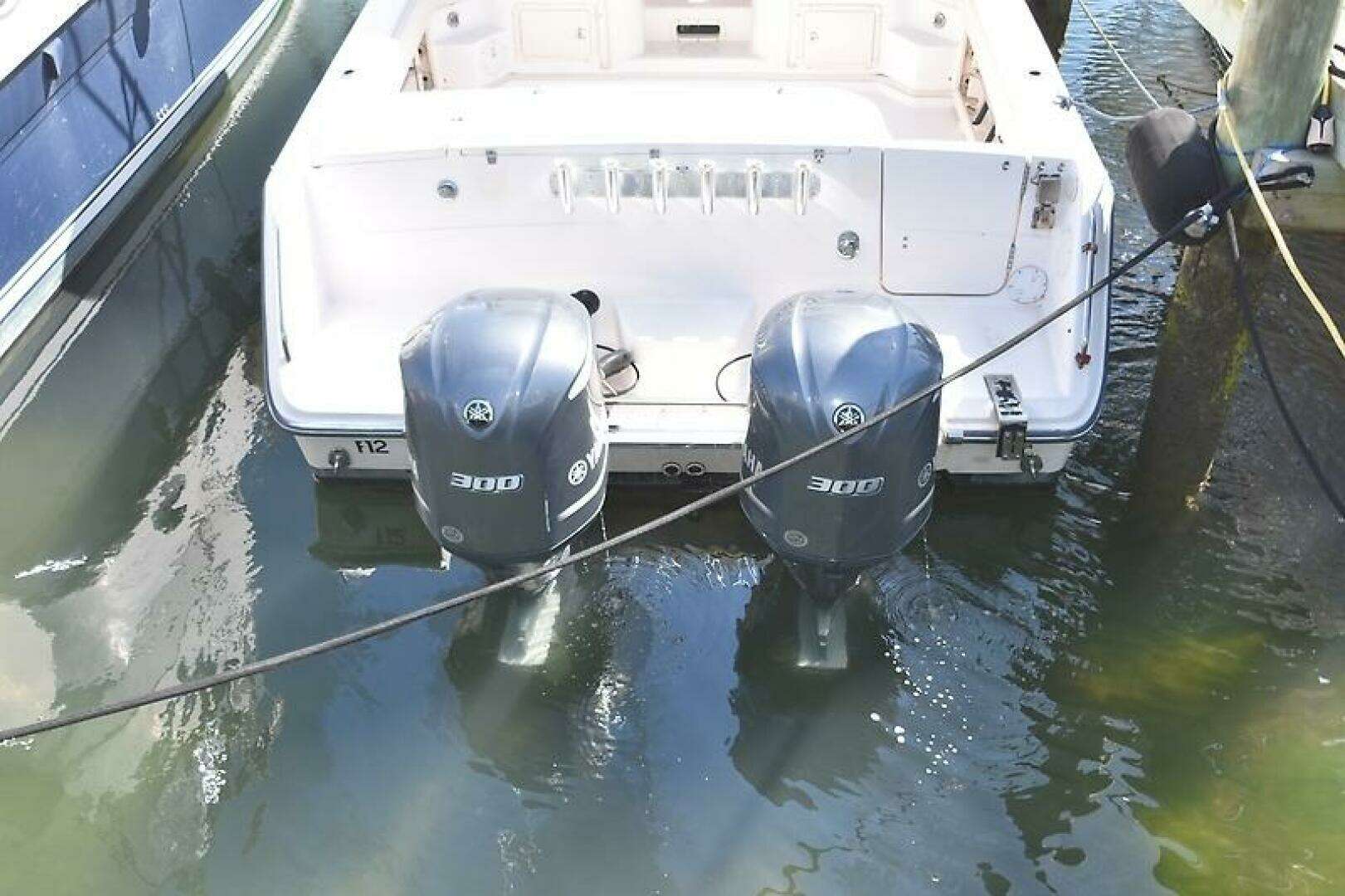 2006 Grady-White 330 Express - Image 7