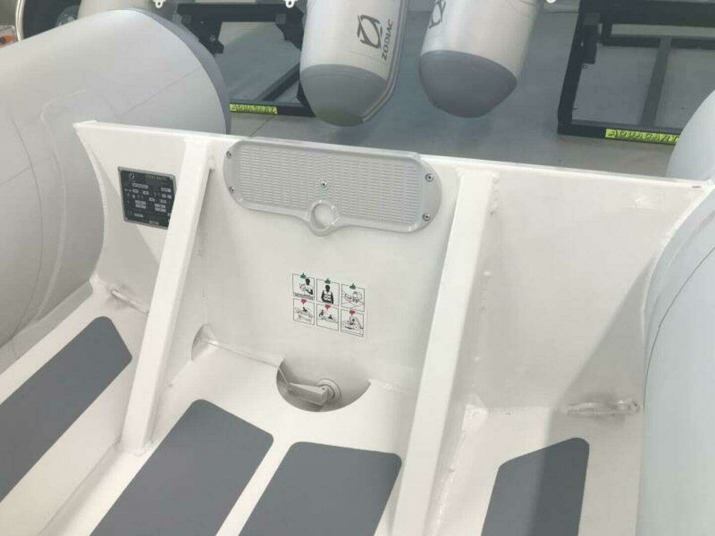 2023 Zodiac Cadet 360 DL RIB ALU PVC - Image 4