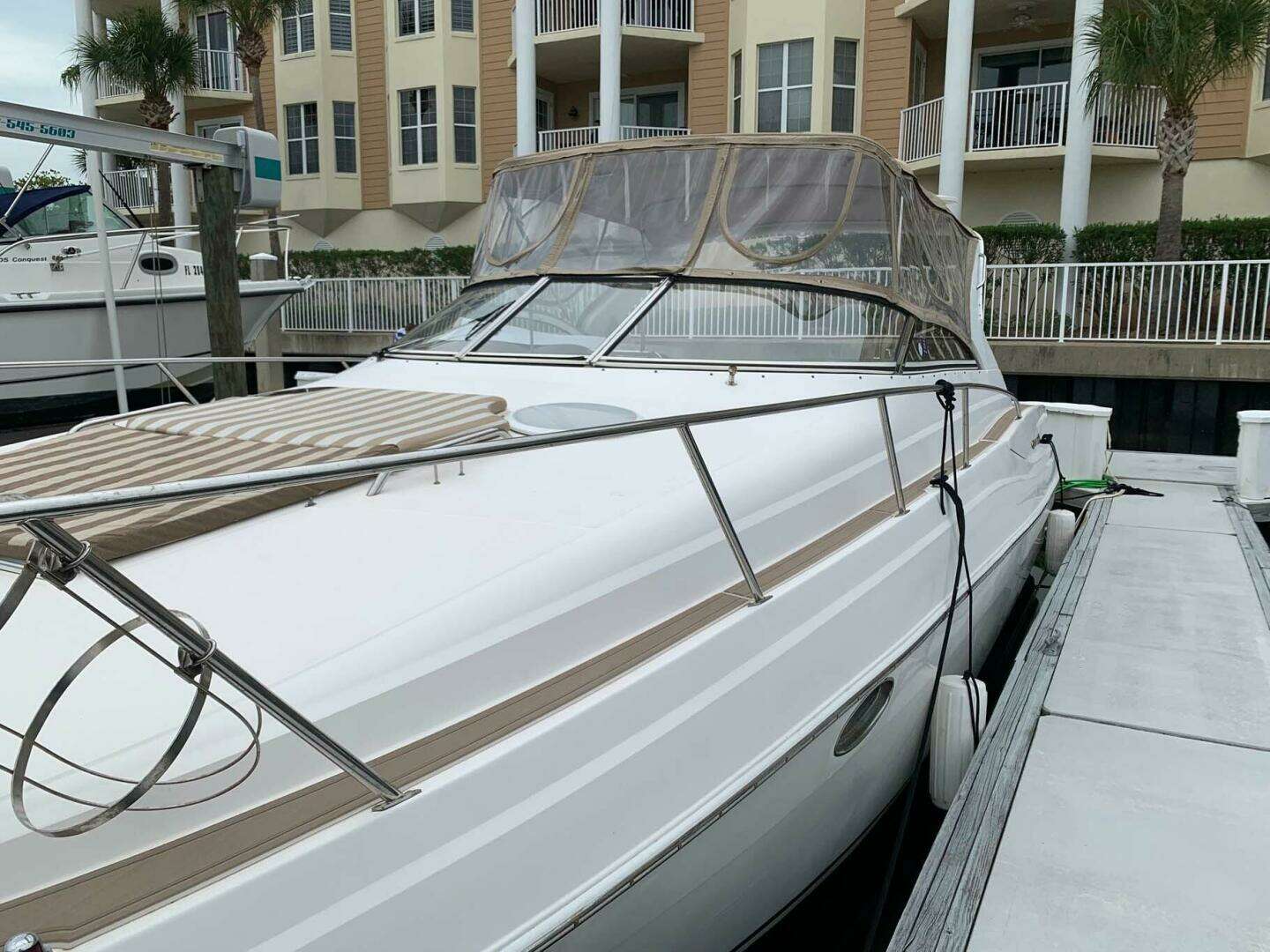 2005 Regal 3560 Commodore - Image 4