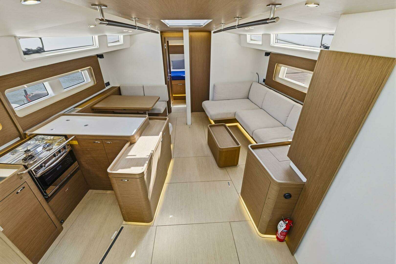 2024 Beneteau Oceanis Yacht 54 - Image 24