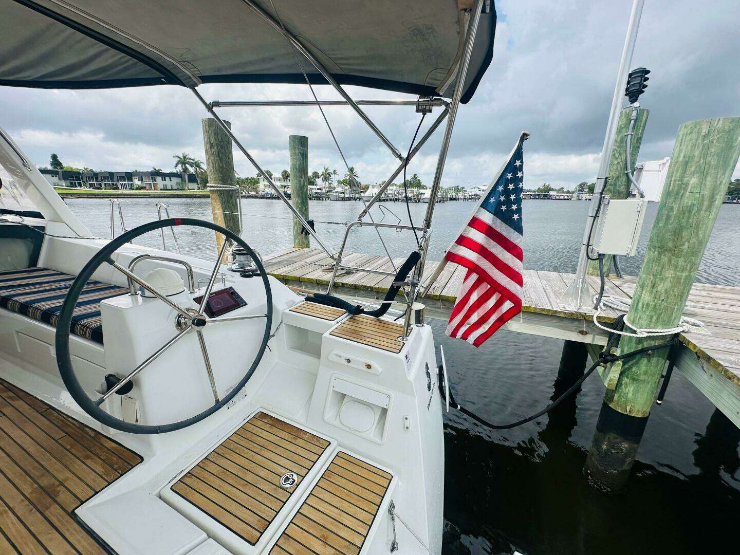 2015 Beneteau Oceanis 45 - Image 25