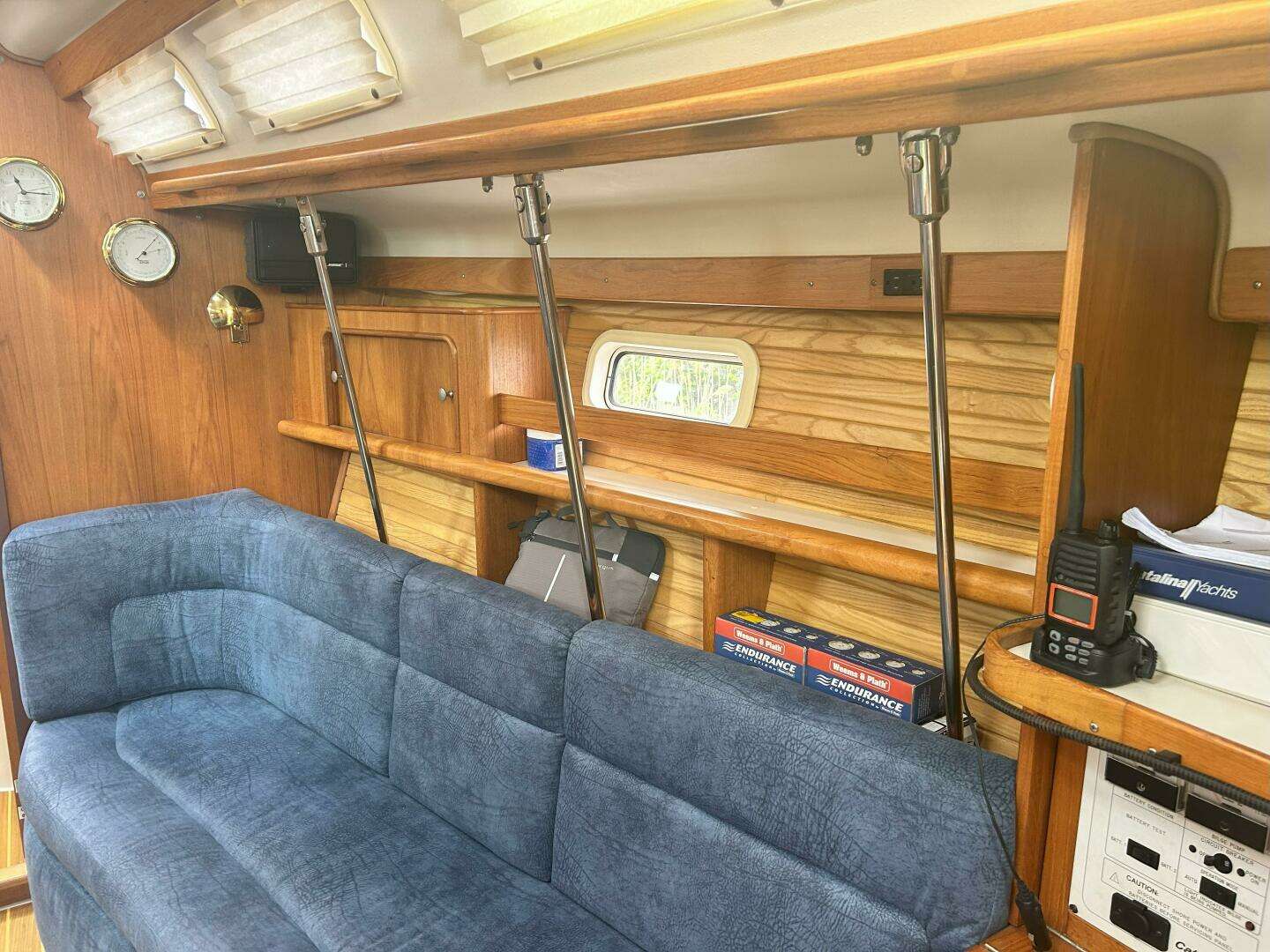 1999 Catalina 380 - Image 14