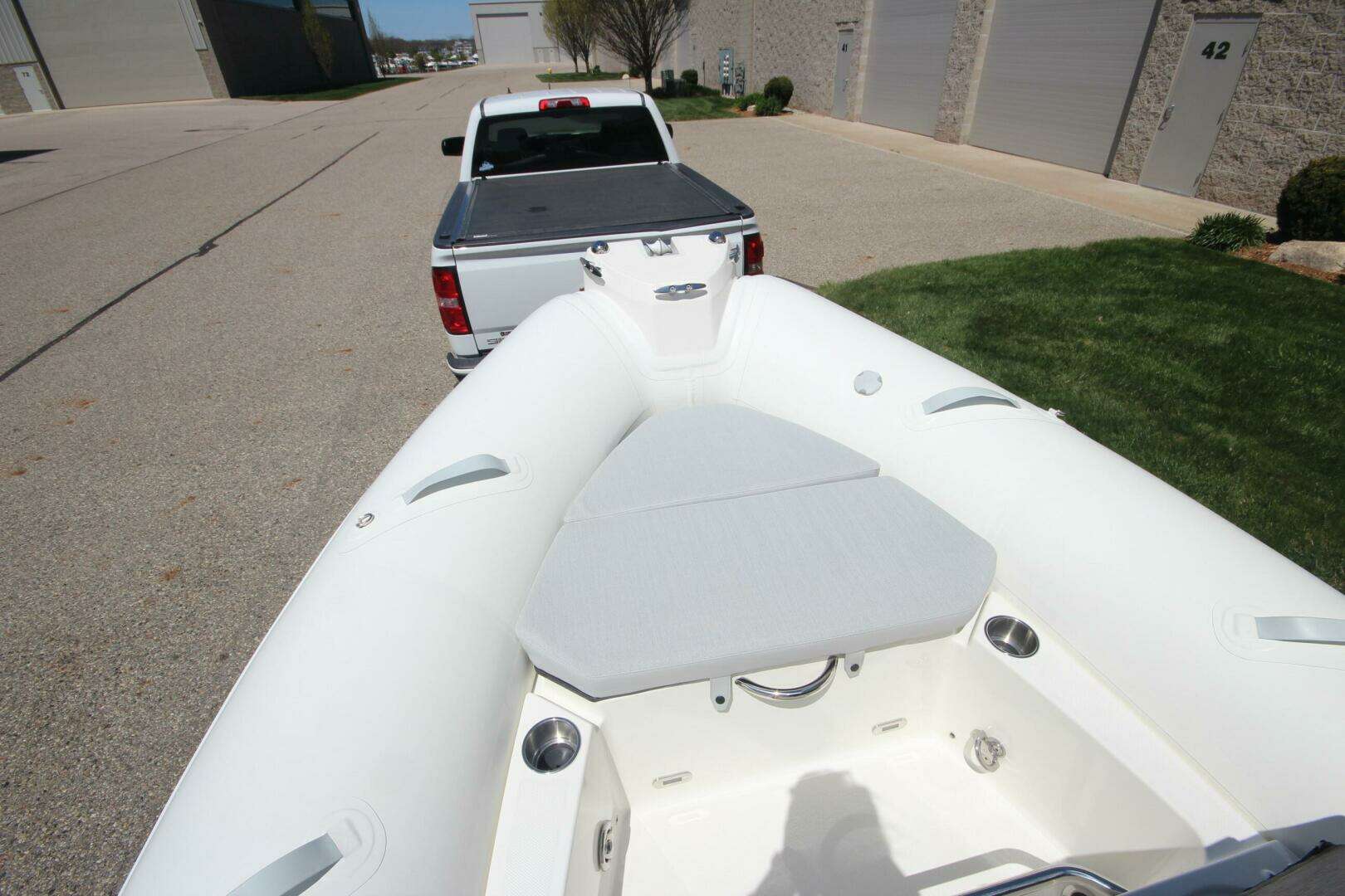 2025 Zodiac Medline 5.8 NEO - Image 27