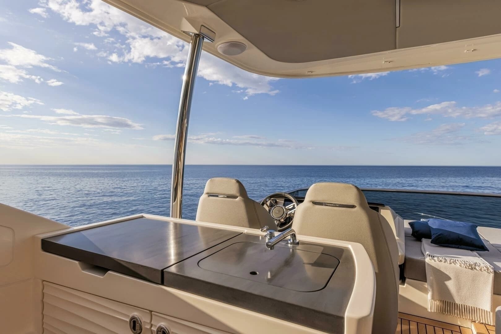 2027 Absolute 60 Flybridge - Image 29