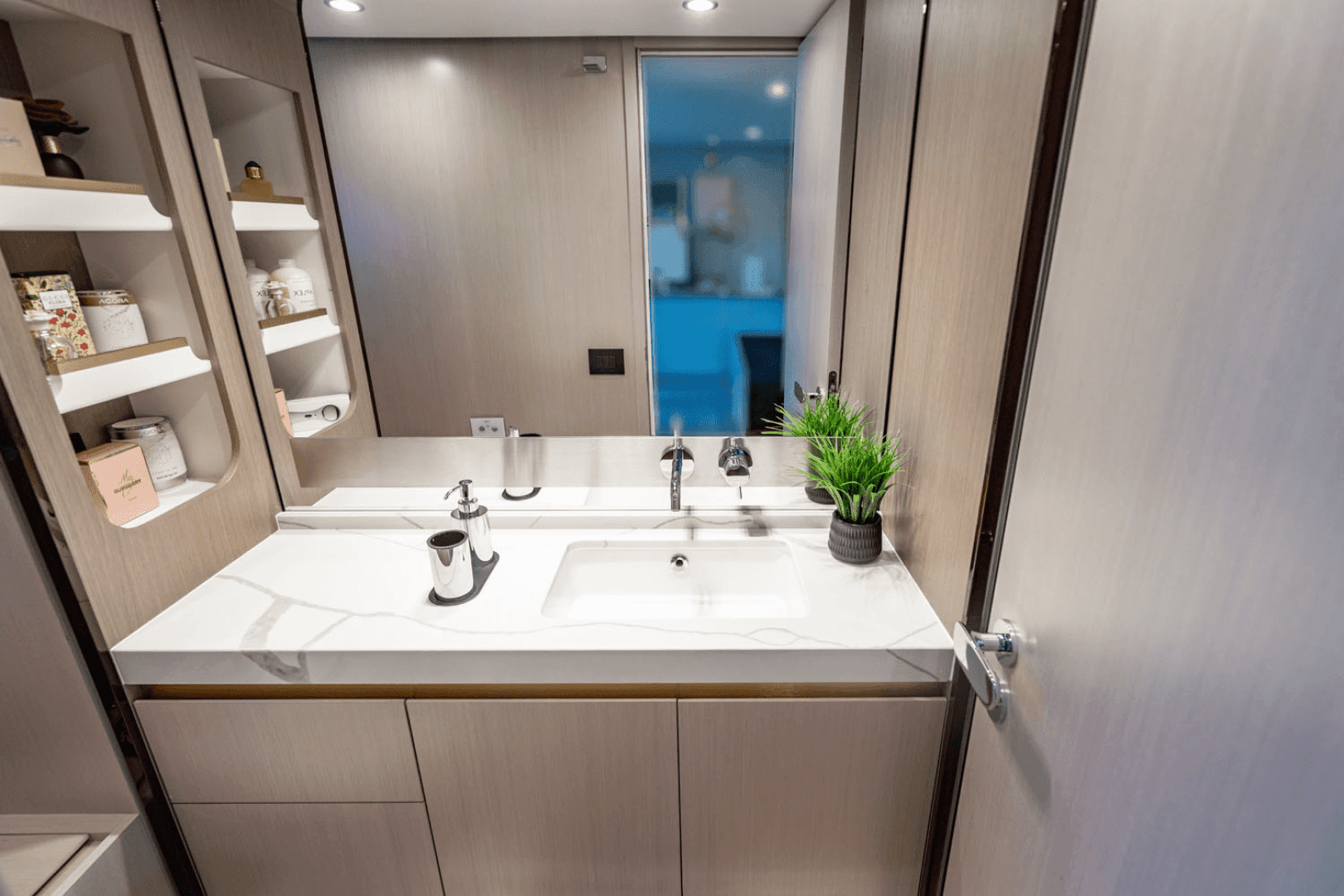 2024 Azimut 60 FLY - Image 28