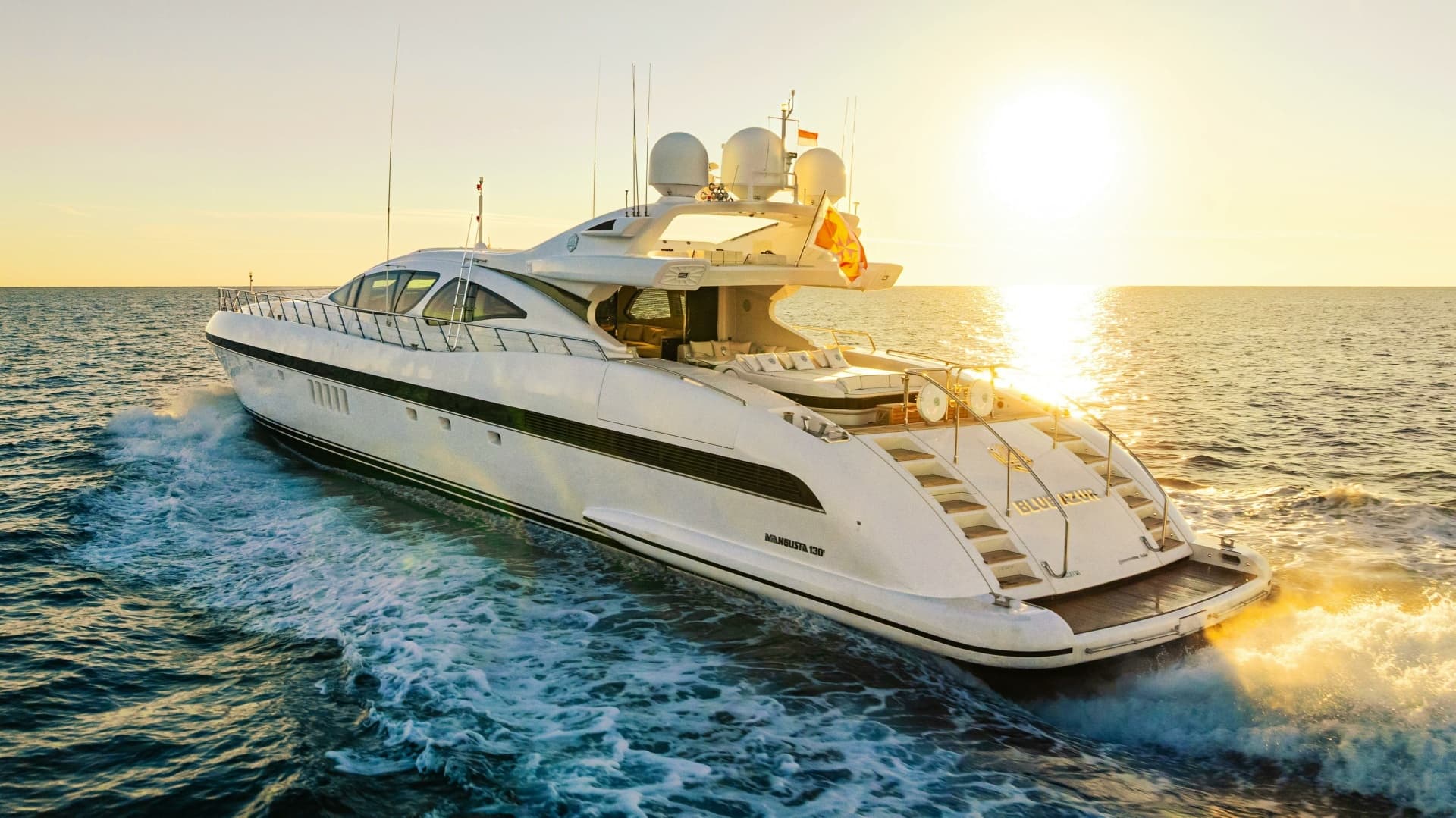 2007 Overmarine Mangusta 130 - Image 3