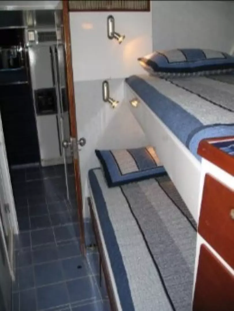1965 Burger Cockpit Flybridge Motor Yacht - Image 38