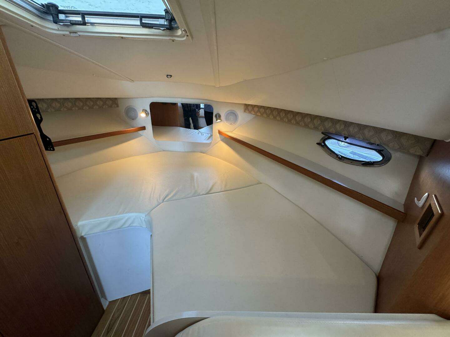 2005 Tiara Yachts 2900 Open - Image 15