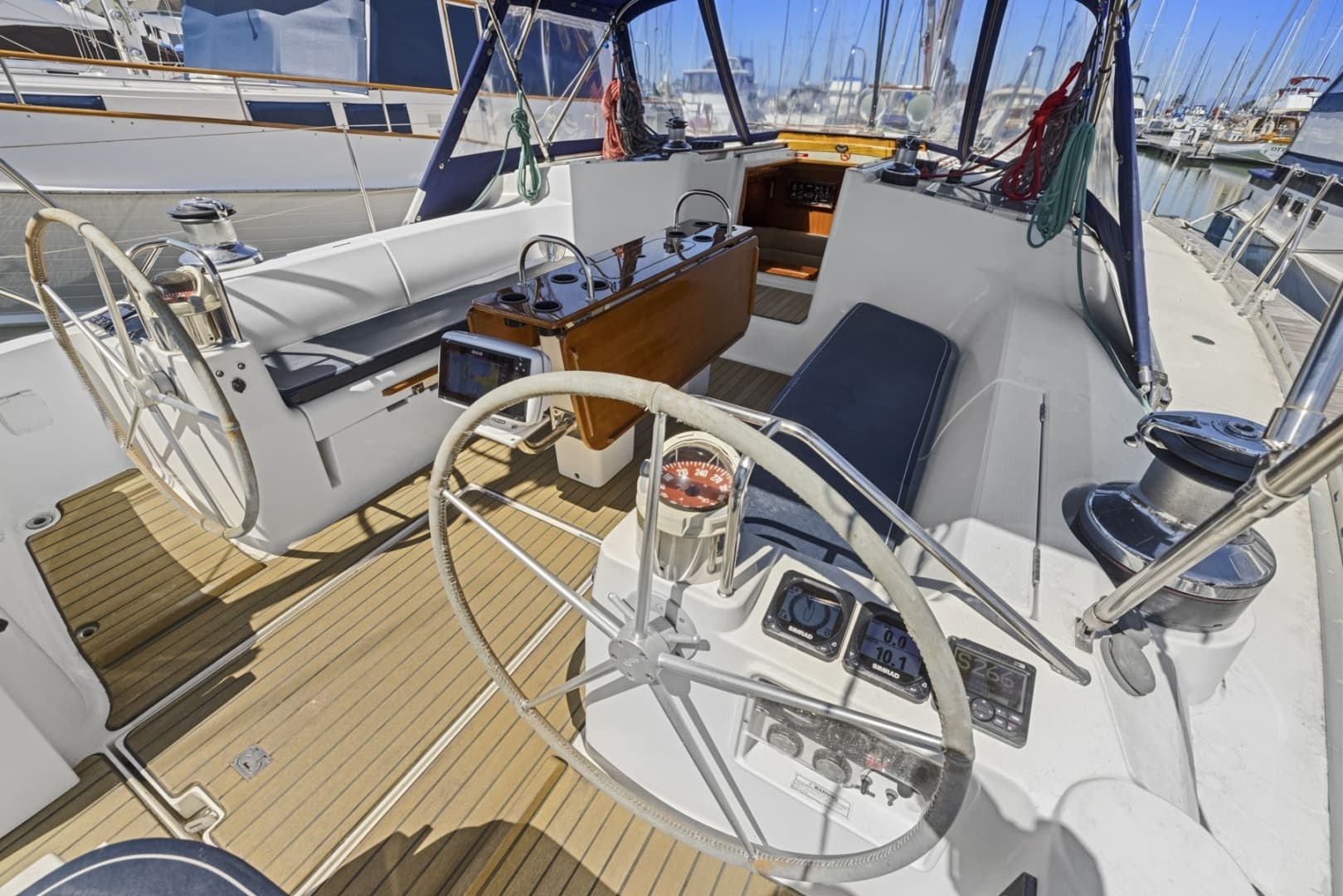 2001 Jeanneau — - Image 25