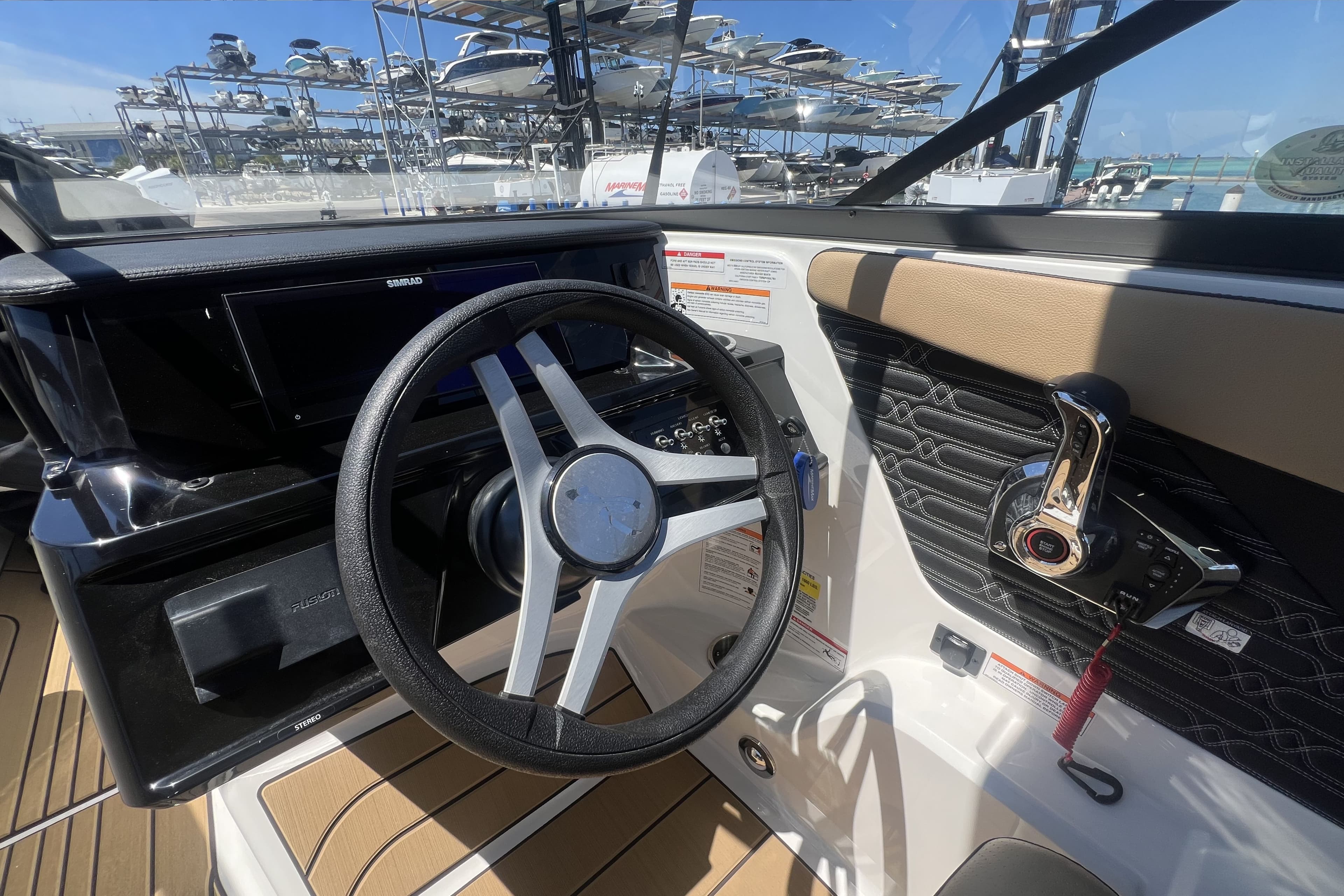 2026 Sea Ray SPX 210 Outboard - 14