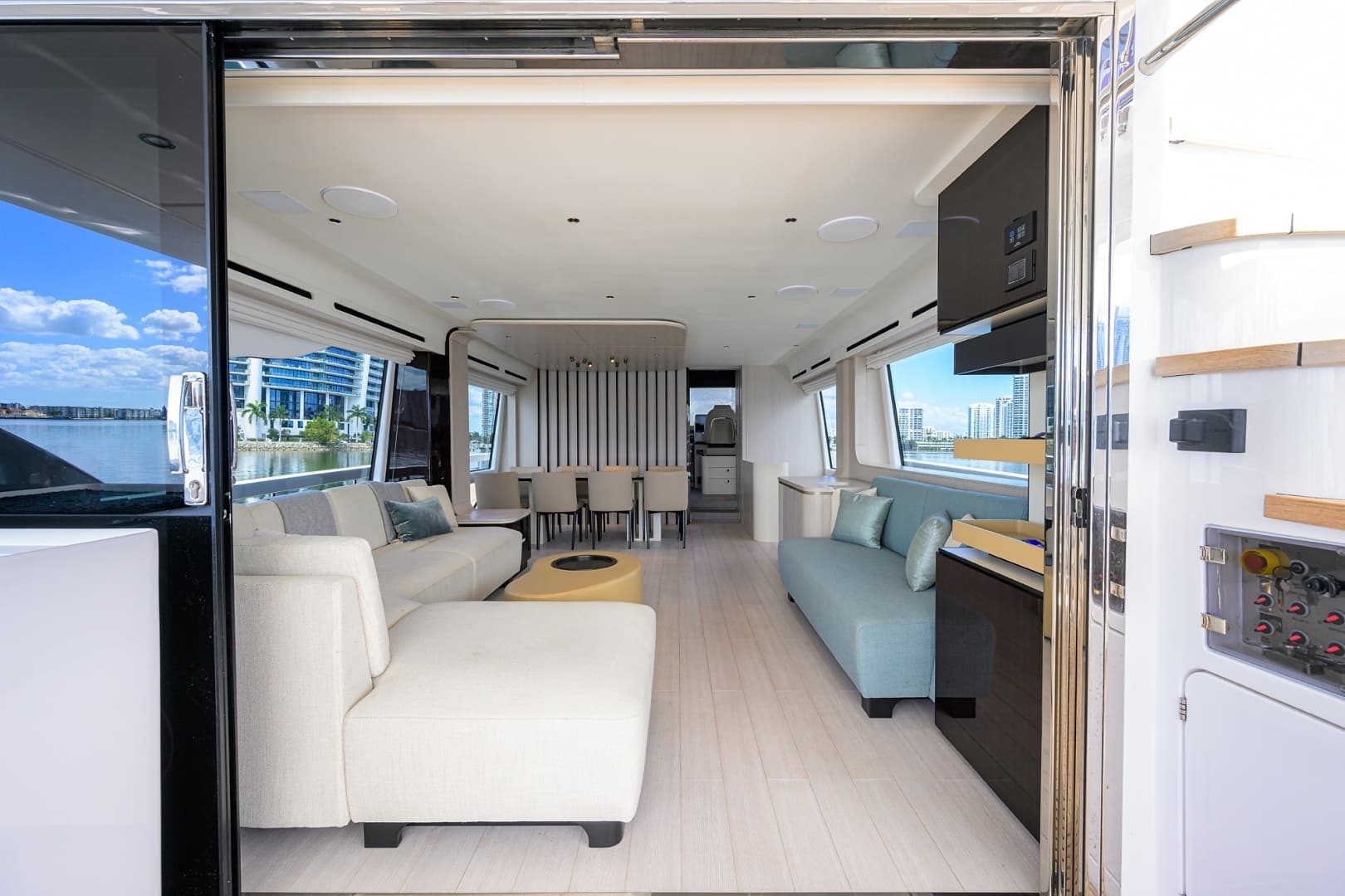 2024 Azimut Fly 78 - Image 21