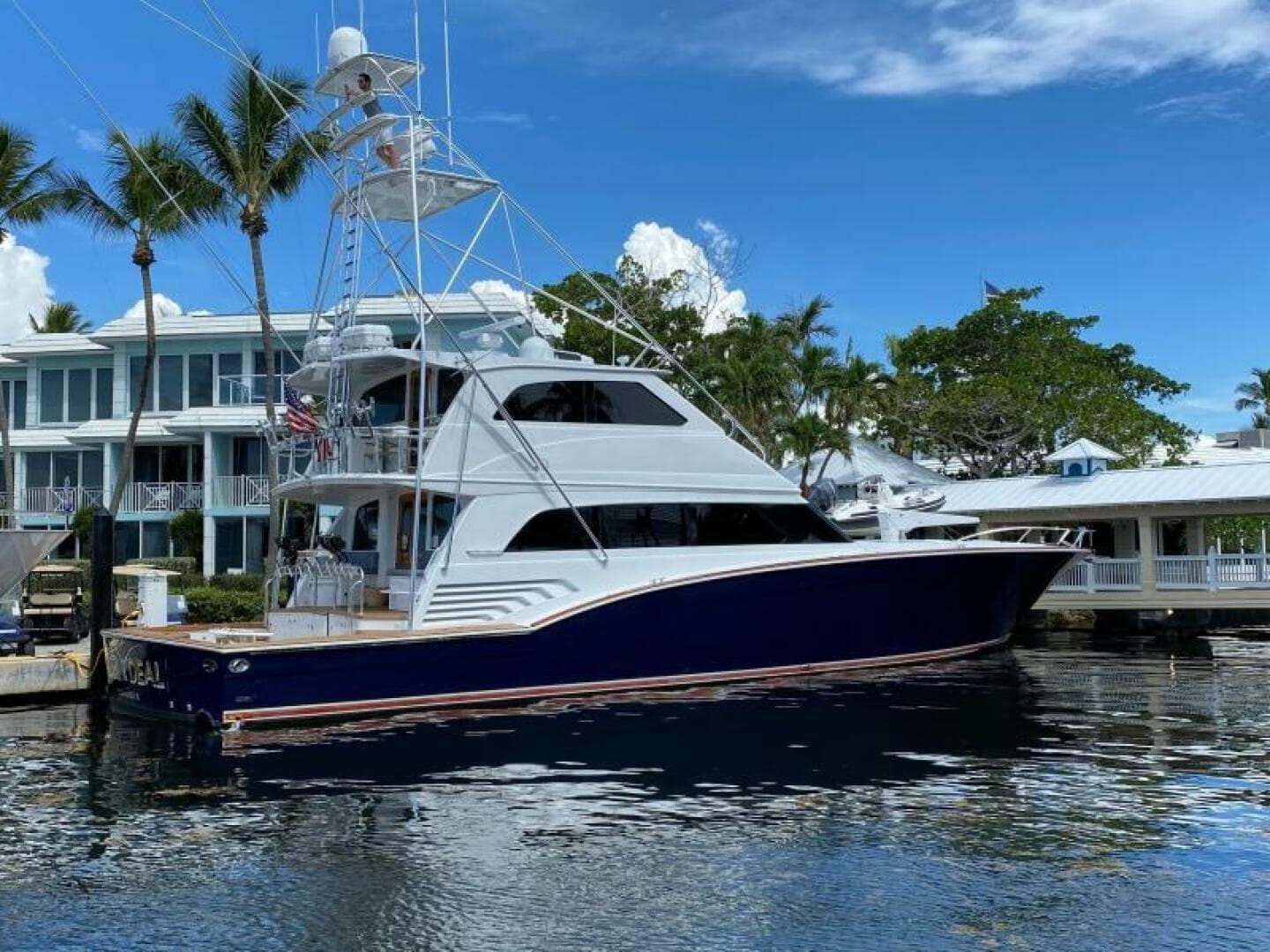 2005 Sea Force IX Enclosed Flybridge - Image 7