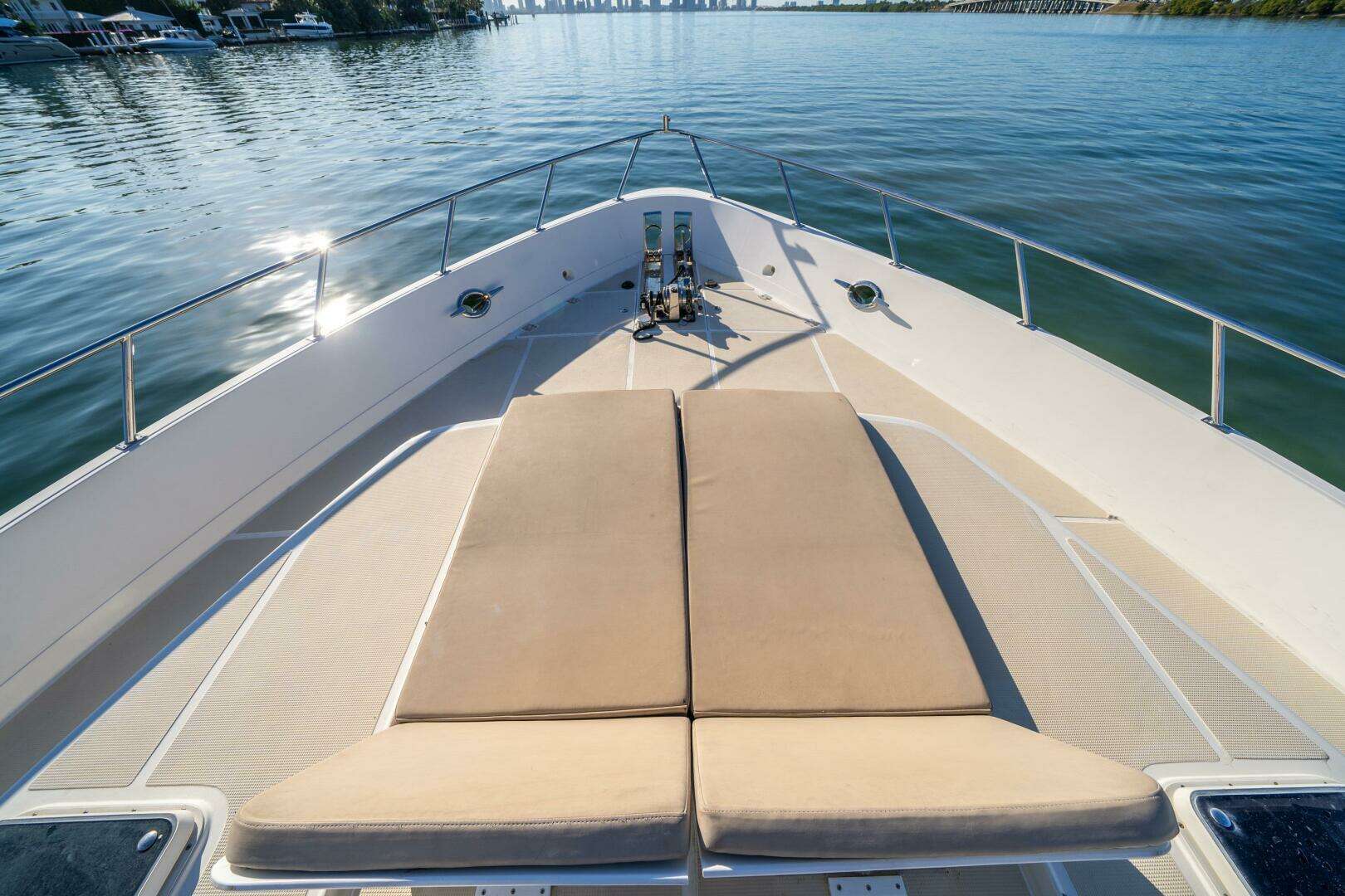 2006 Offshore Yachts 72 Pilothouse - Image 18