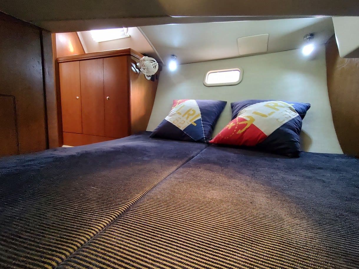 2004 Hunter 33 - 79
