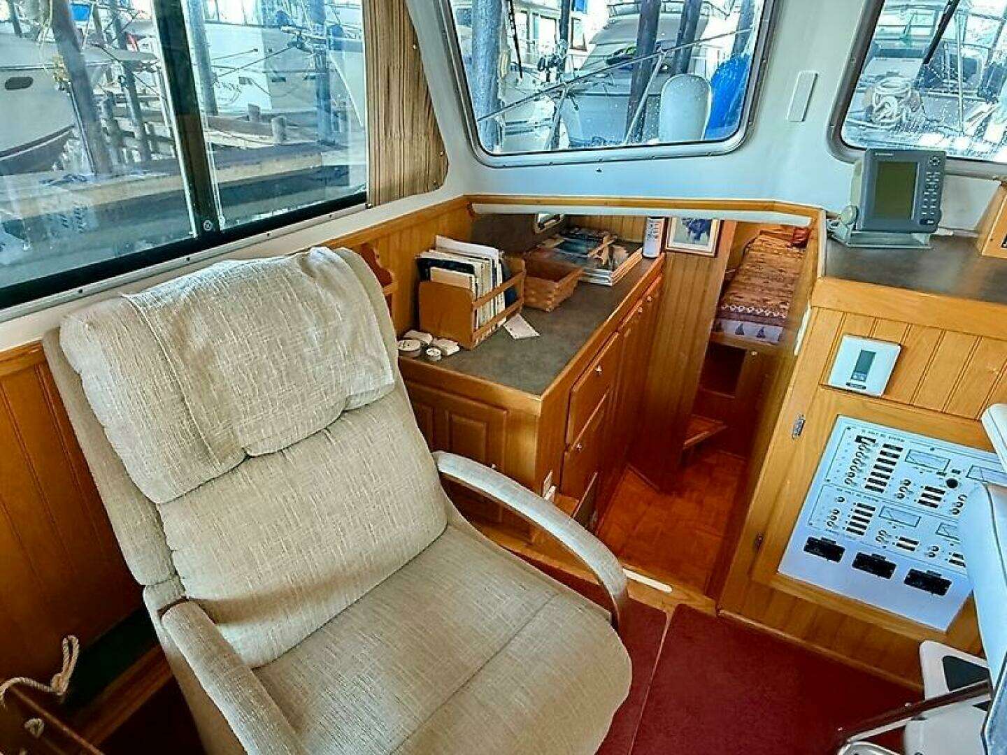 2003 Duffy Atlantic Boat Company Duffy 37 - Image 18