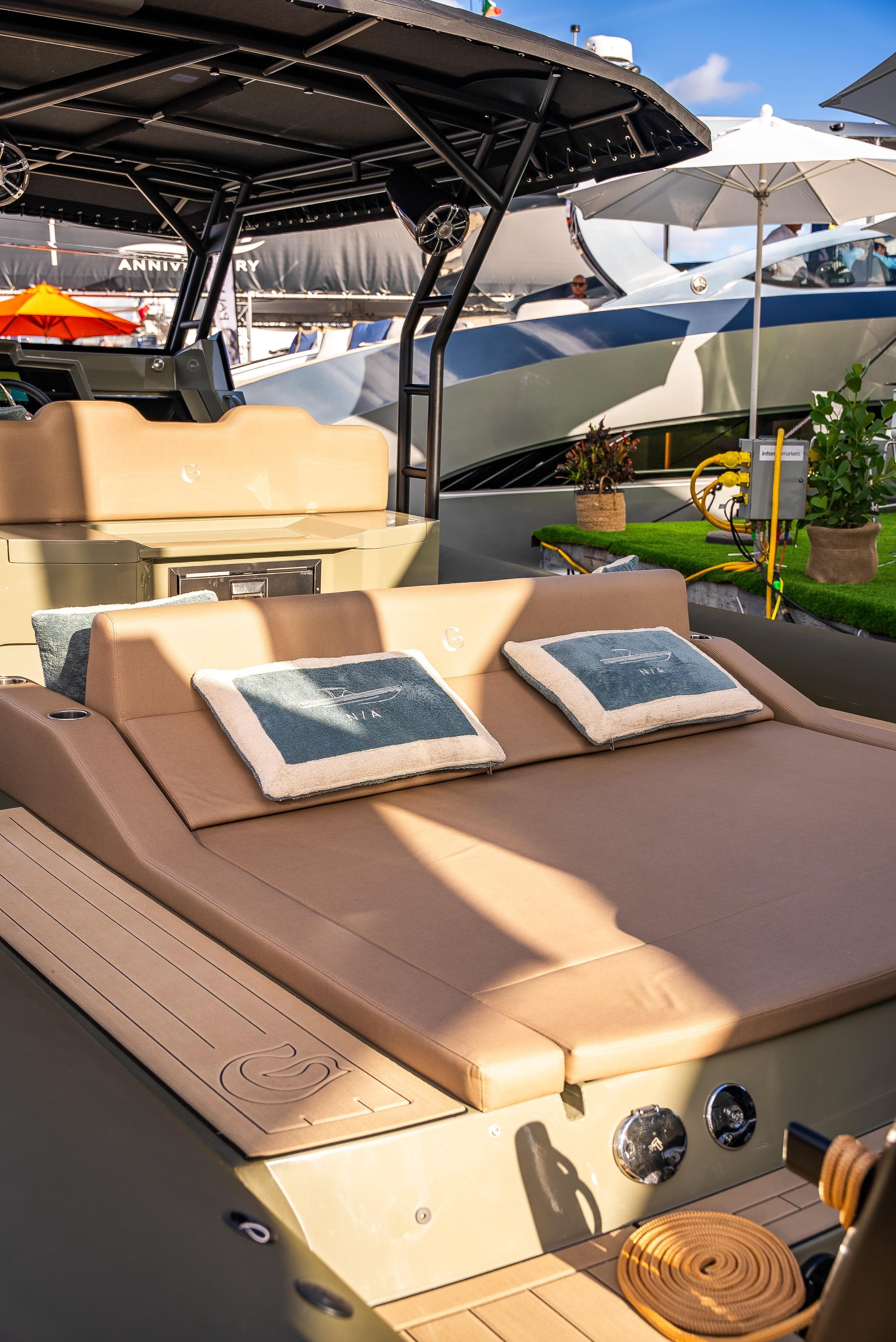 Luxurious 2024 G-Tender DIECI boat with sunbathing area and modern design.