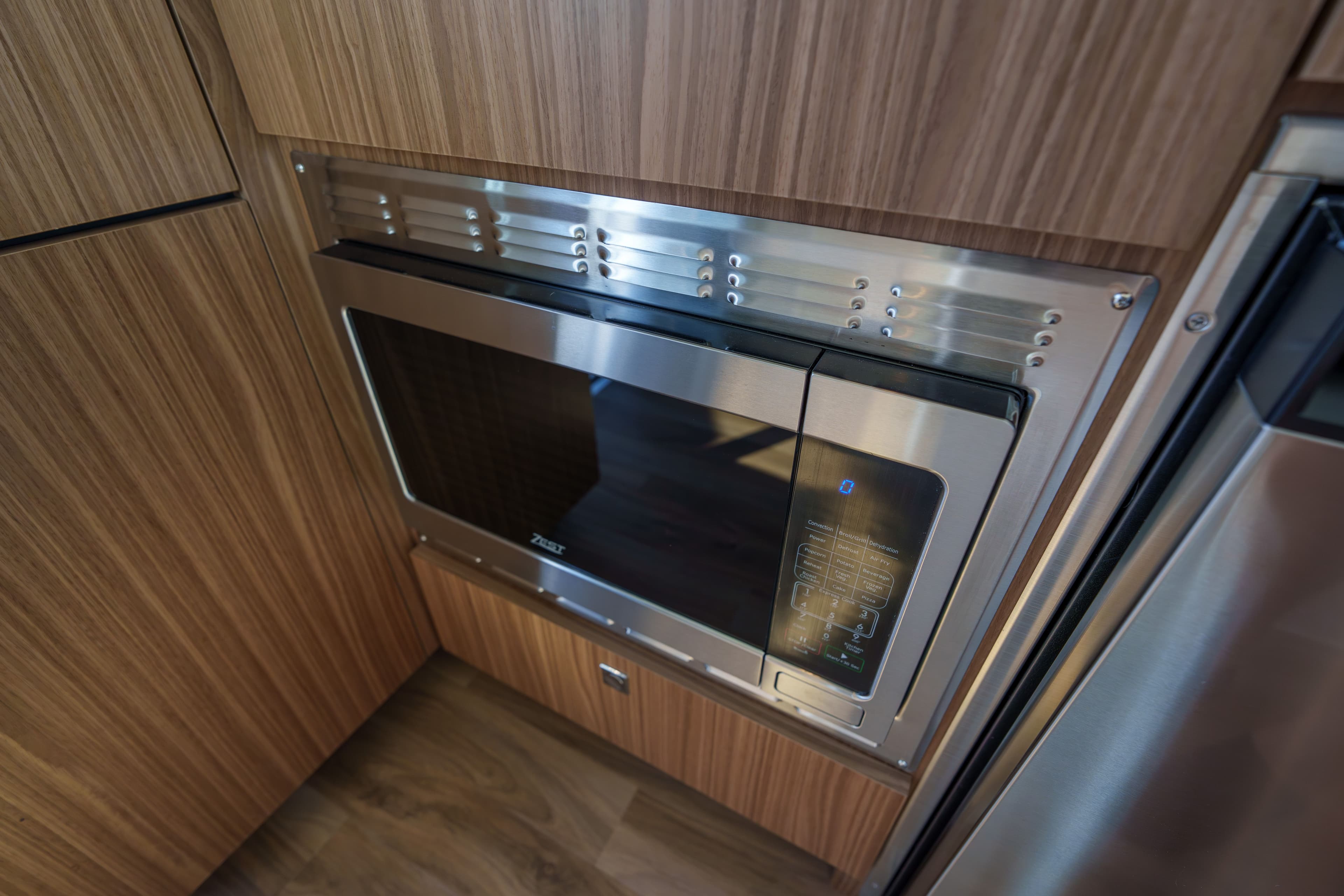 2026 Cruisers Yachts 42 Cantius - 25