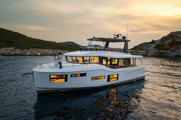 2026 Beneteau Grand Trawler 63 - Image 1