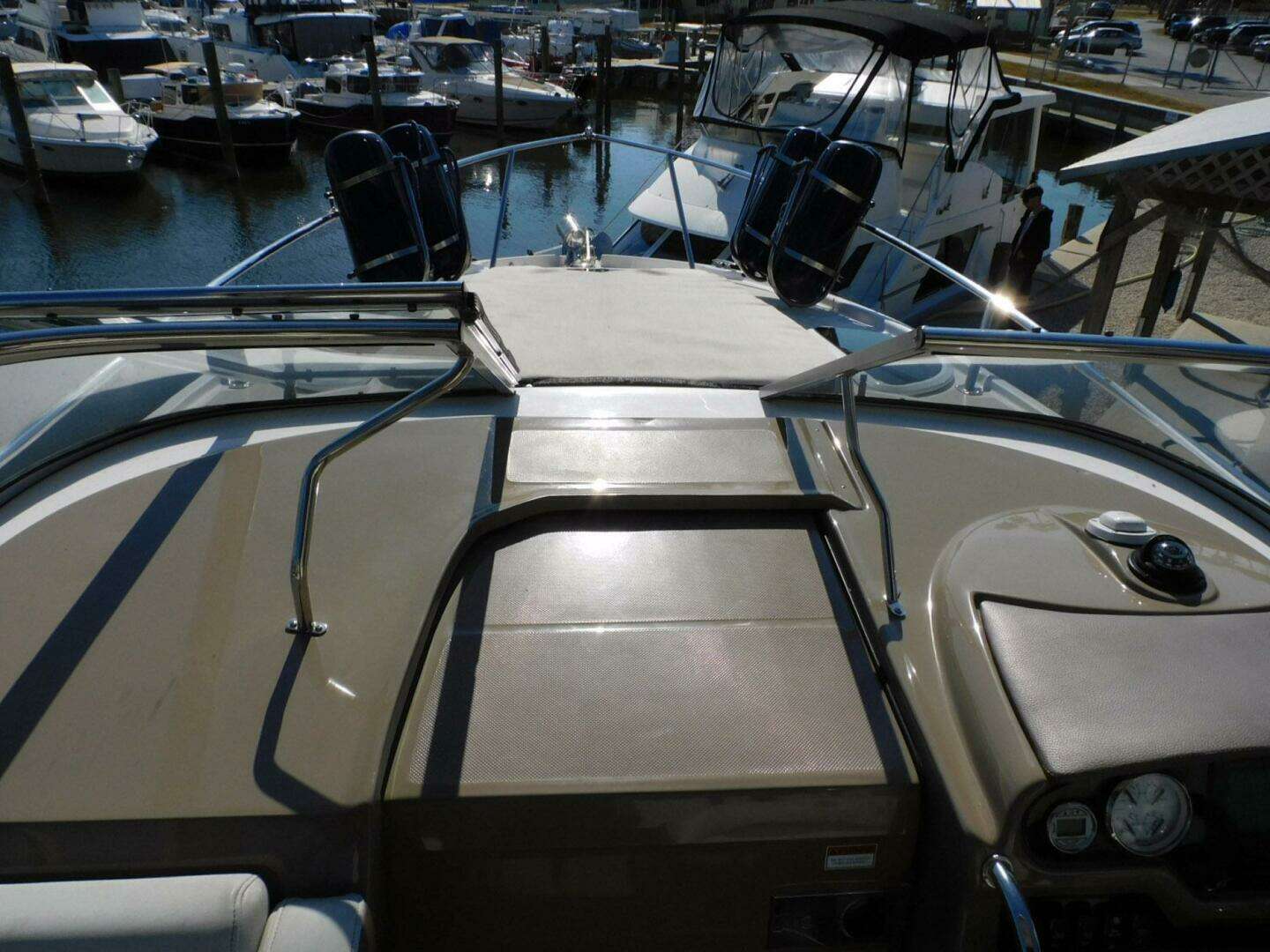 2019 Regal 28 Express - Image 34