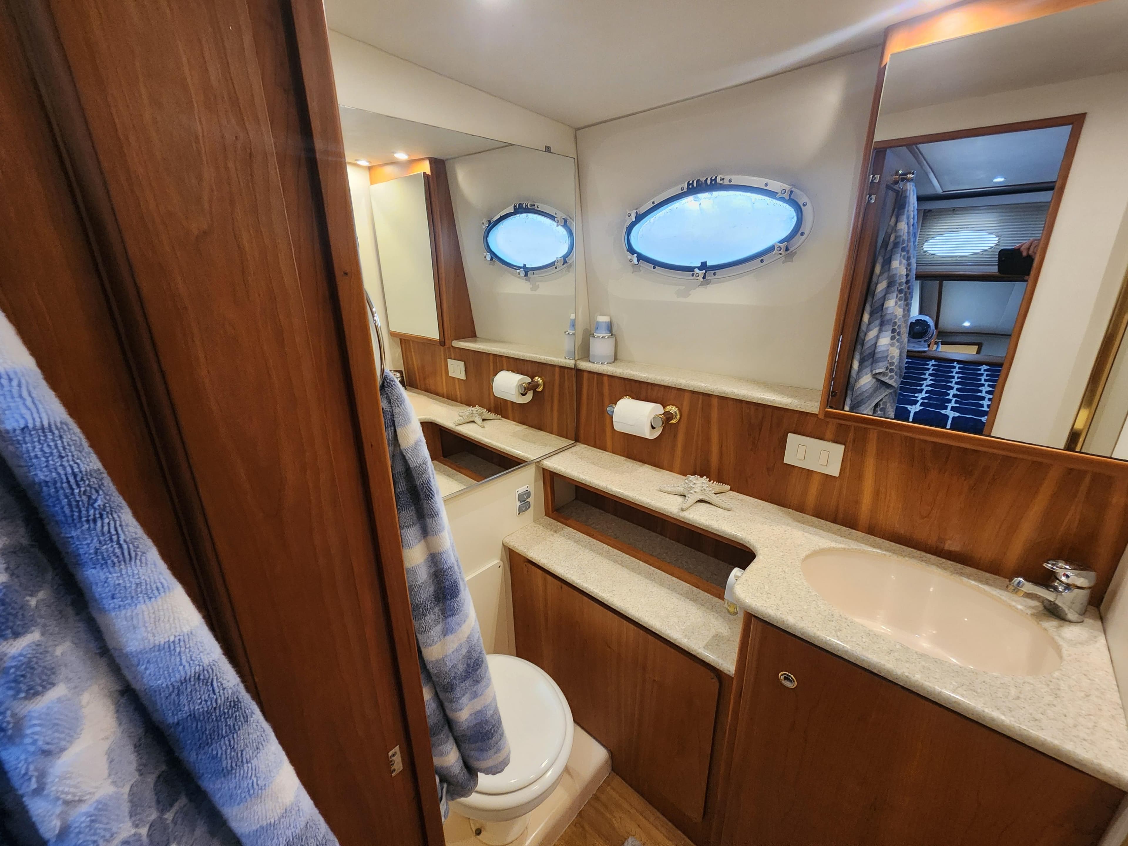 2000 Silverton 453 Motor Yacht - 62