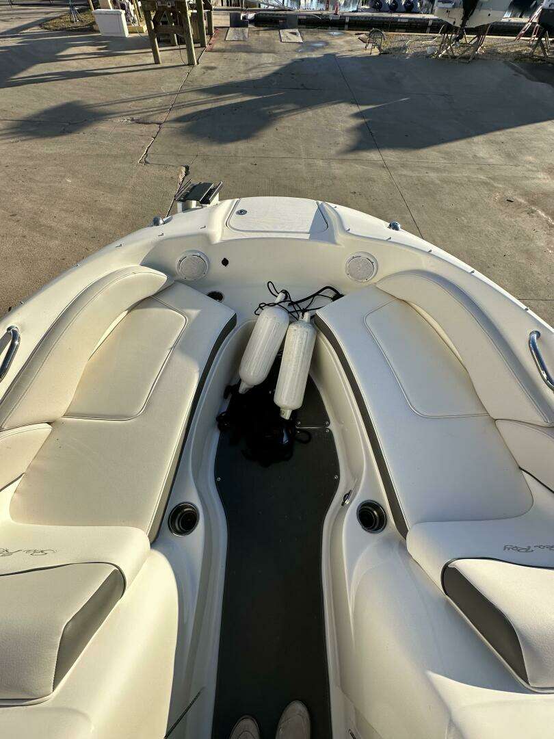 2012 Sea Ray 200 Sundeck - Image 36