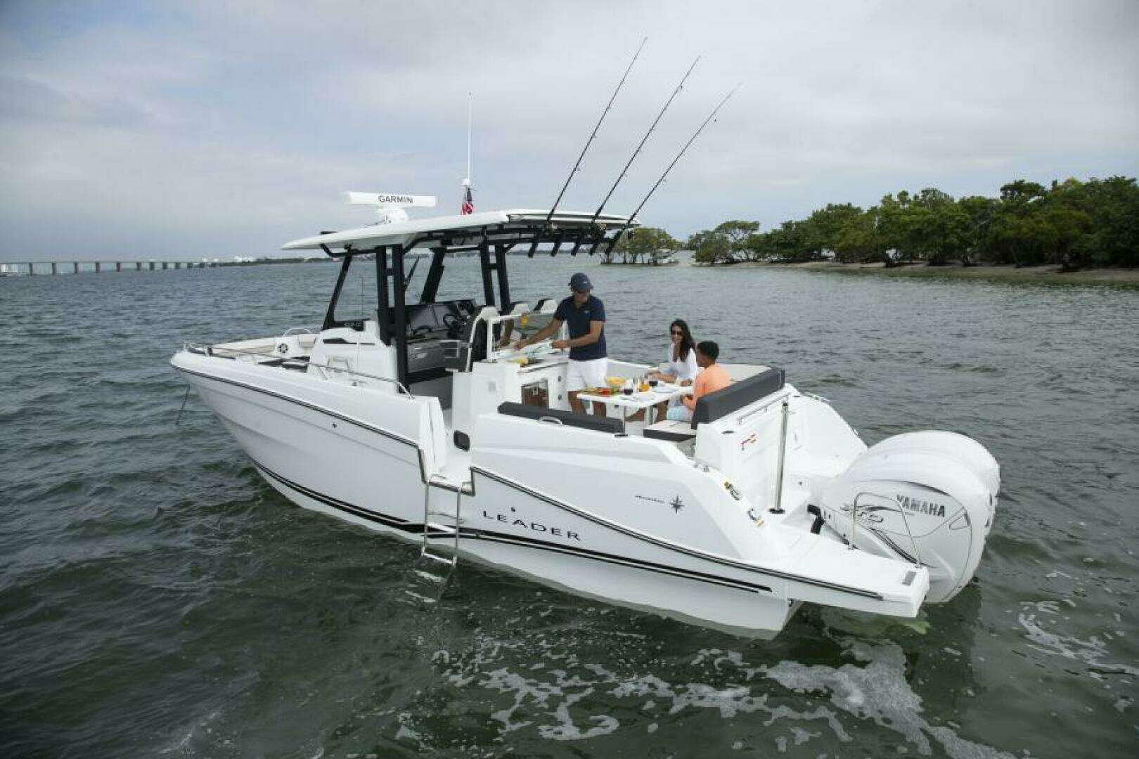 2024 Jeanneau Leader 10.5 CC - Image 4