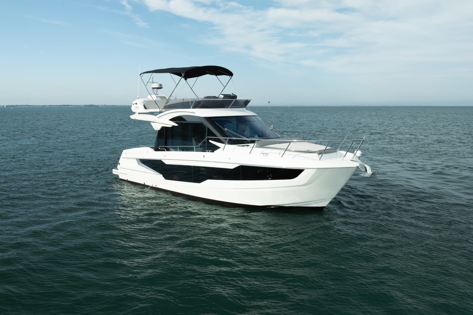 2023 Galeon 400 Flybridge - Image 2