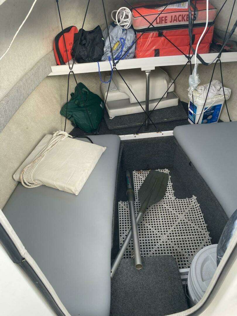1999 Bayliner 2052 Trophy - Image 21