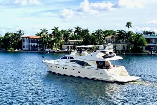 2001 Ferretti Yachts 680
