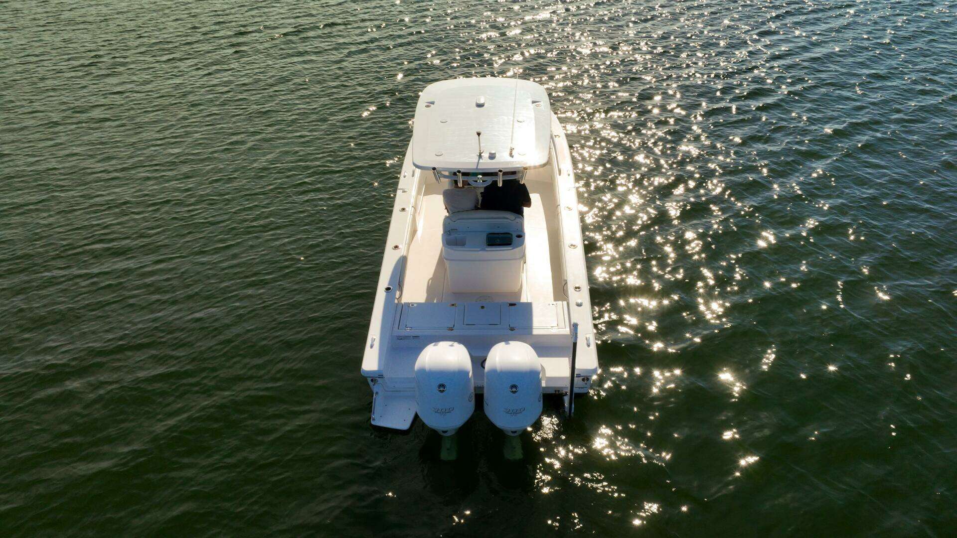 2021 Everglades 273CC - Image 5