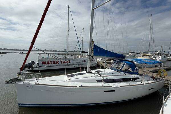 2018 Jeanneau Sun Odyssey 389 - Image 1