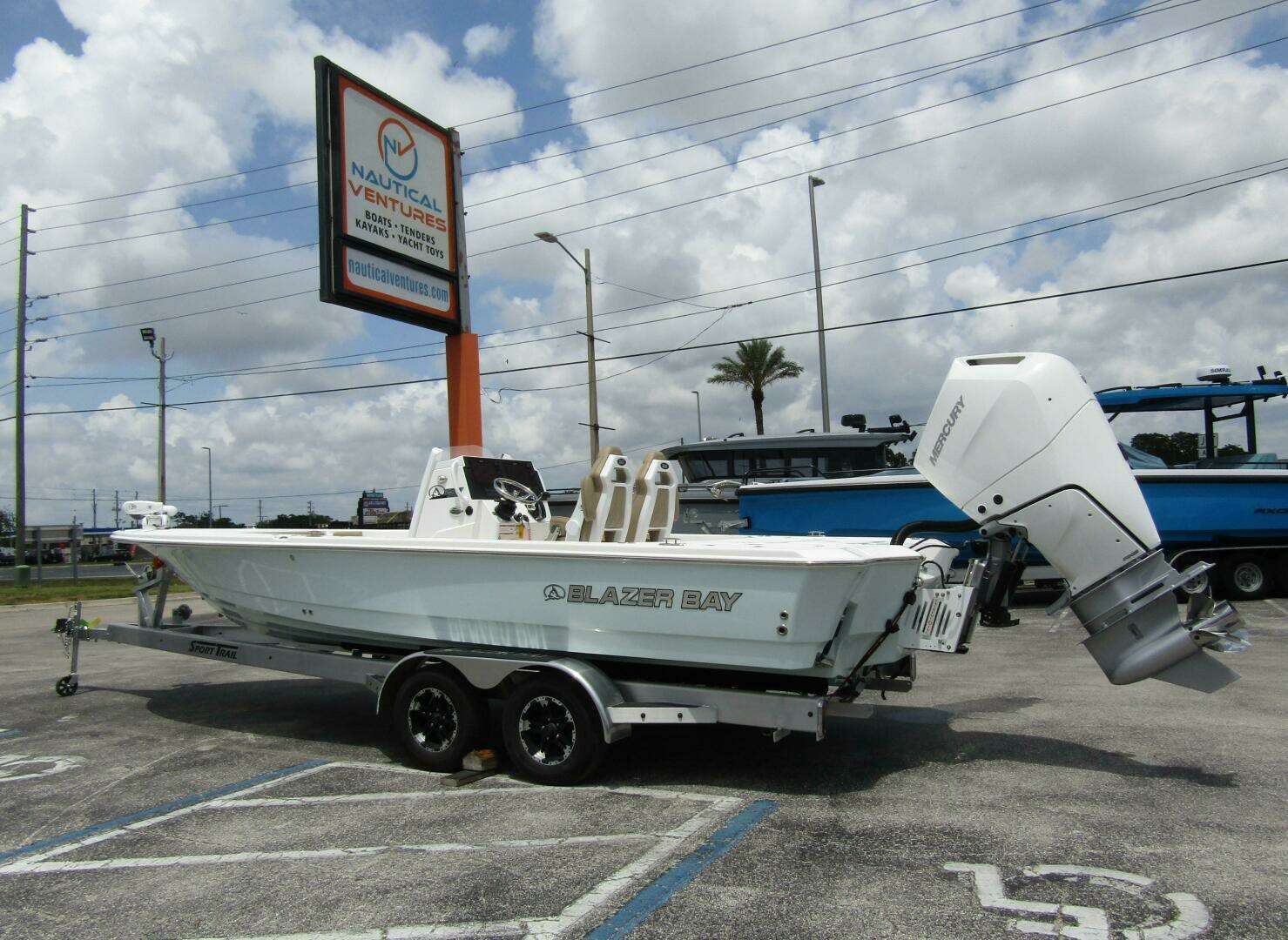 2025 Blazer Bay 2550 GTS - Image 2