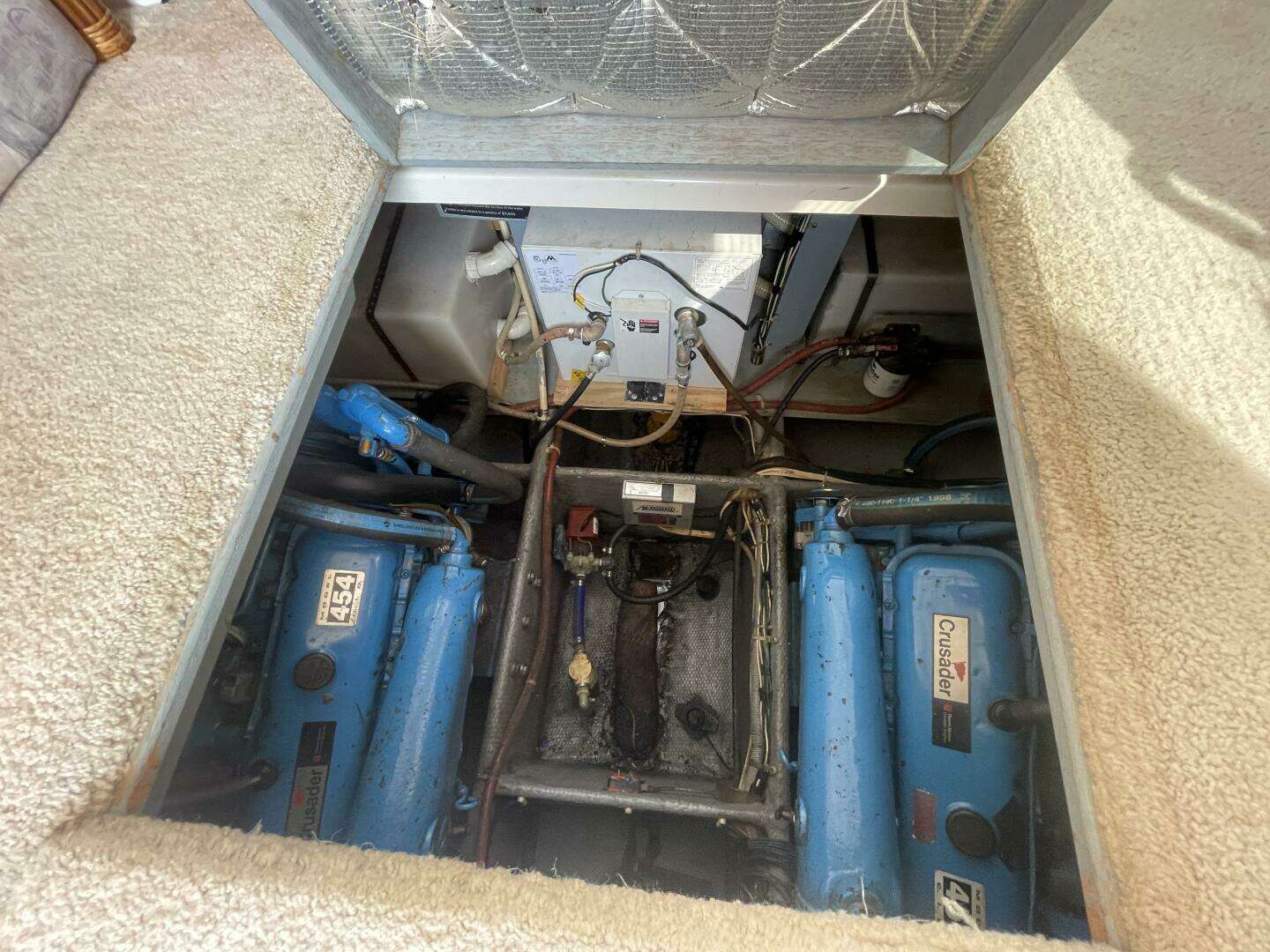 1989 Silverton 37 Convertible - Image 27