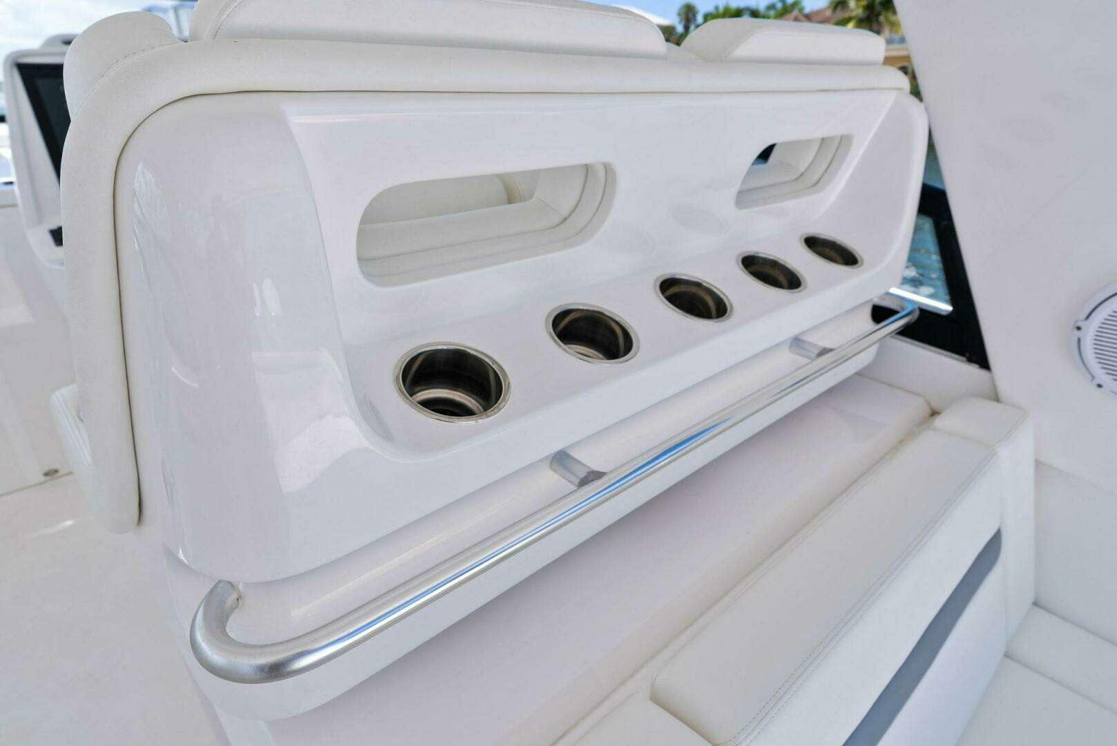 2022 Intrepid 438 Evolution - Image 33