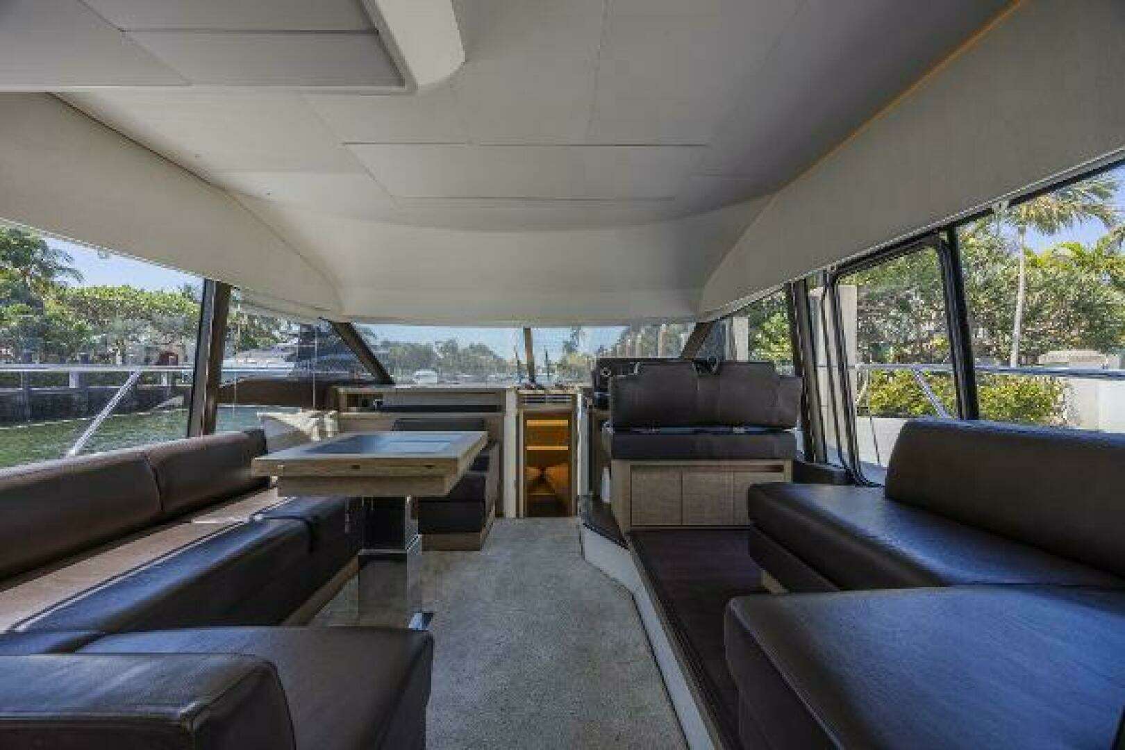 2018 Prestige 520 - Image 17