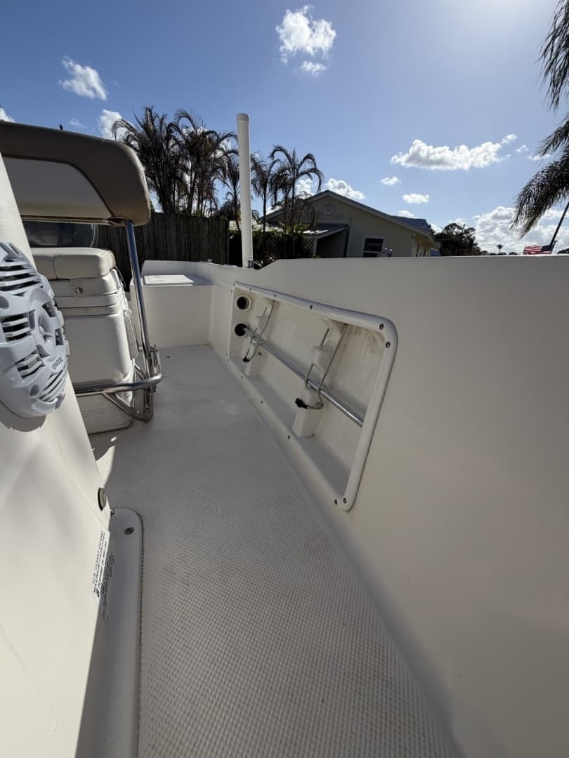 2014 Key West 1720 Sportsman - Image 11