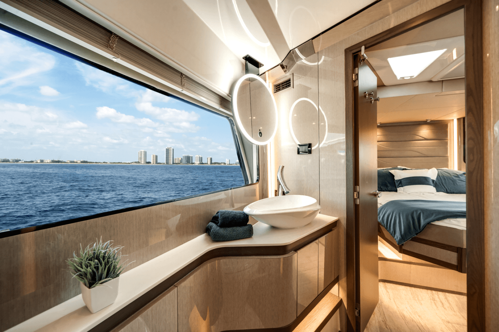 2026 Cruisers Yachts 57 FLY - Image 33