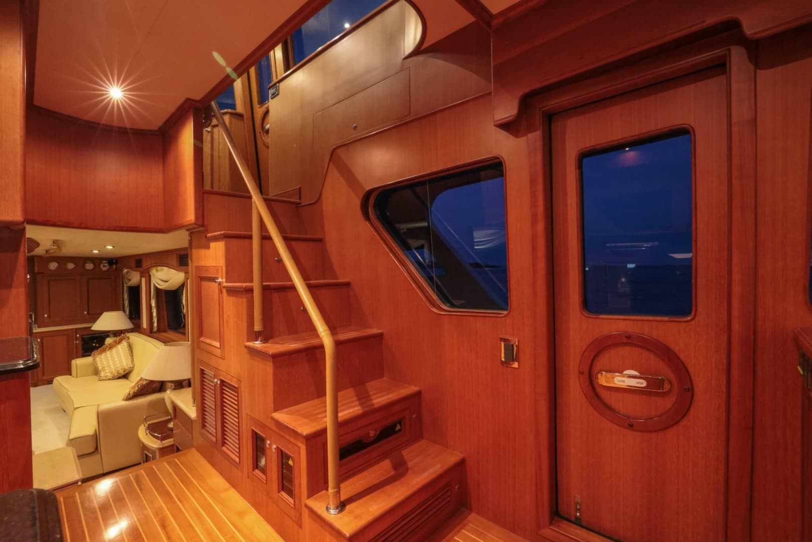 2010 Marlow Explorer 72E-CB - Image 12